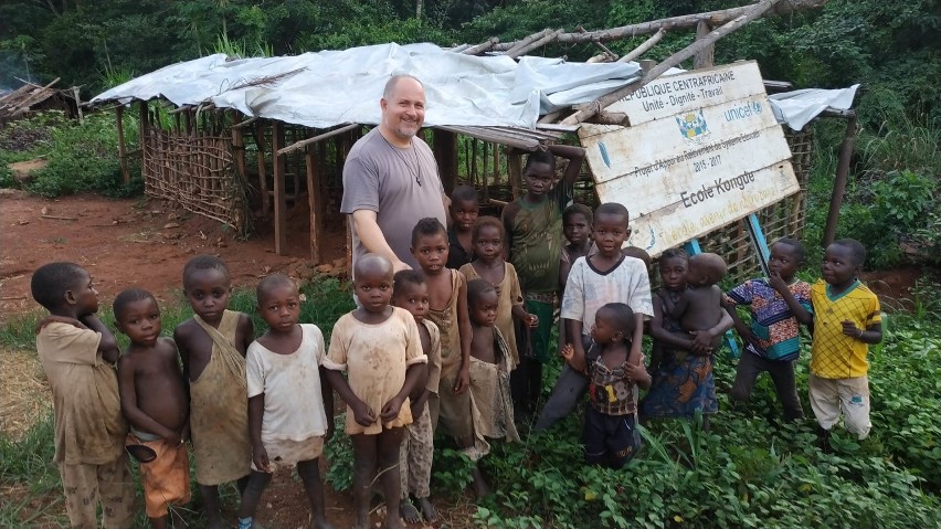 Diecezja tarnowska. Nasi misjonarze wybudują szkołę w samym sercu Afryki 