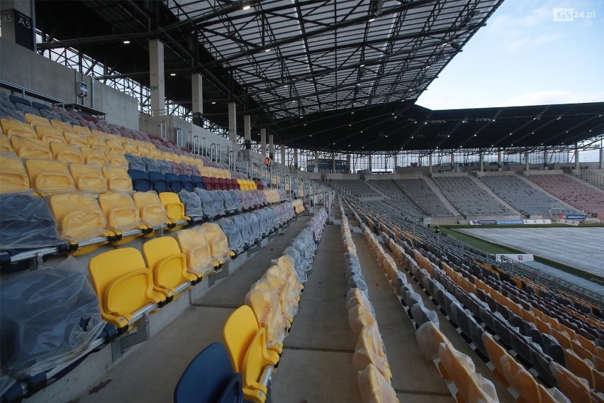 Obchód stadionu przy Twardowskiego w Szczecinie.