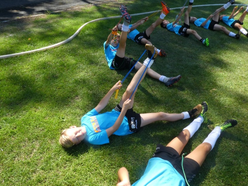 Tak odpoczywają młodzi piłkarze z Akademii Piłkarskiej Calcio. Zobacz zdjęcia z letniego obozu 