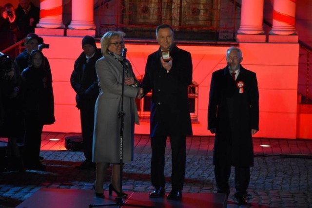 Prezydent RP Andrzej Duda uczestniczył w Wejherowie w uroczystościach 100. rocznicy Zaślubin Polski z Morzem. 

WIĘCEJ ZDJĘĆ Z WYDARZENIA
