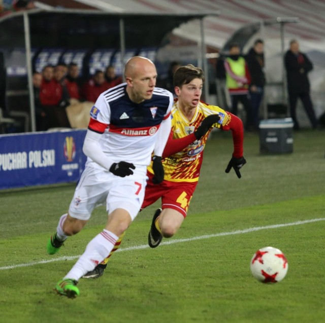 Rafał Kurzawa jest bliski powrotu do Górnika Zabrze

Zobacz kolejne zdjęcia. Przesuwaj zdjęcia w prawo - naciśnij strzałkę lub przycisk NASTĘPNE