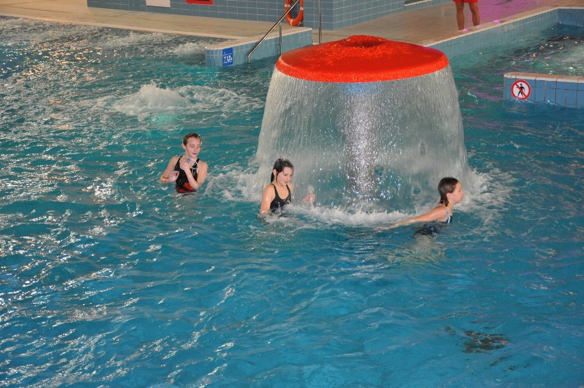 Aquapark w Suwałkach oddano do użytkowania 11 lat temu. Zobacz, co wówczas się działo