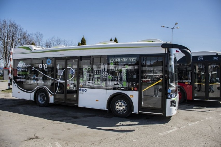 Autobus polskiej marki ARP E-Vehicles jest na testach w...