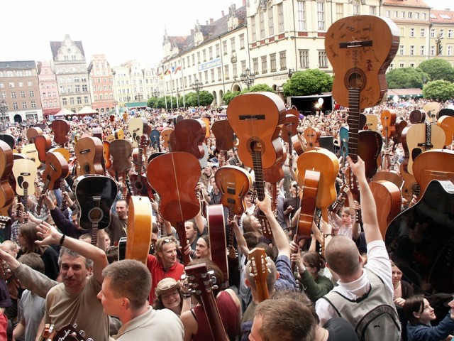 Gitarowy Rekord Guinnessa zagości w tym roku na pergoli