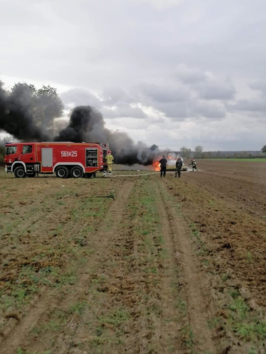 Pożar ciągnika w miejscowości Fabianów