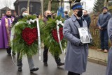 Pogrzeb Grzegorza Jankowskiego. W Rychłocicach honorową salwą pożegnano cenionego samorządowca, społecznika, policjanta
