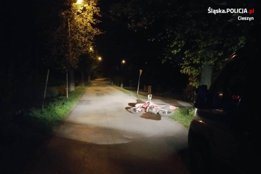 Wypadek motocyklisty w Goleszowie. Ciężko ranny 17-latek trafił do szpitala