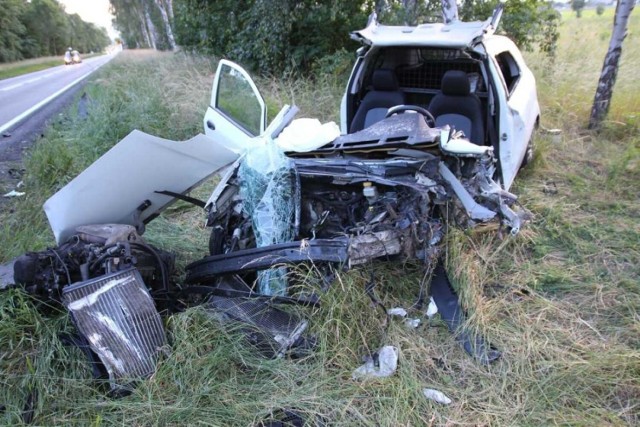 Do wypadku doszło w miniony piątek (17 czerwca) o godzinie 17.35 na drodze krajowej nr 15 w miejscowości Kopce (między Strzelnem a Mogilnem). Zobaczcie zdjęcia >>>>>