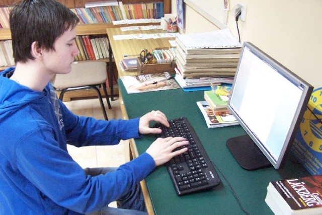 Rafała można spotkać co prawda przy komputerze, ale służy mu on jako maszyna do pisania.