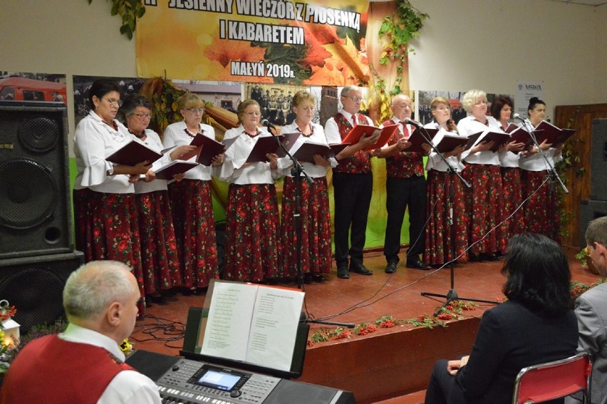 II Jesienny Wieczór z Piosenką i Kabaretem w Małyniu