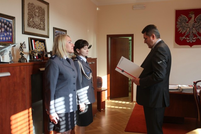 Magdalena Sławińska (druga od lewej) pełni obowiązki I zastępcy komendanta chodzieskiej policji