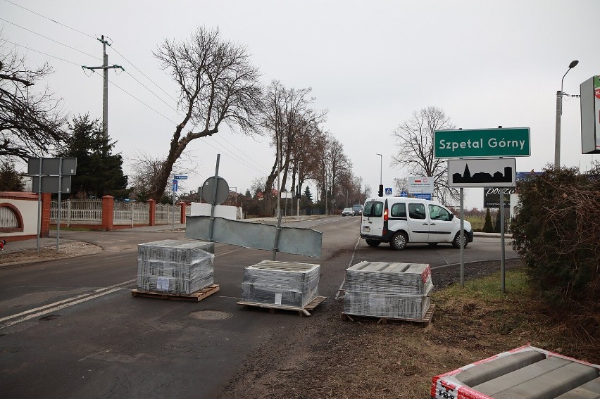 Pierwszy dzień remontu ulicy Lipnowskiej we Włocławku,...