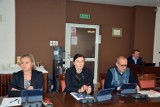 Drogi i remonty w szkołach na komisji rozwoju w starostwie w Radomsku
