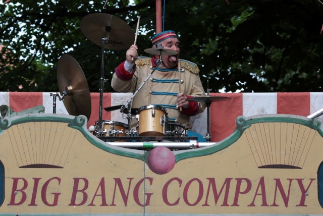 W Gdańsku trwa Międzynarodowy Festiwal Teatrów Plenerowych i Ulicznych „Feta”. W piątek odbył się m.in. spektakl Dansk Rakkerpak "Big Band Company.