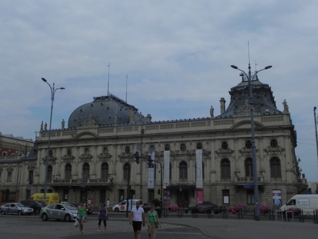 Obecny kształt rezydencja Poznańskich zaczęła przyjmować w 1898 roku. Pałac był wielokrotnie przebudowywany. Fot. Krzysztof Krzak