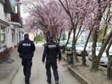 Policjanci z Tucholi pokazują, w jakich miejscach można ich spotkać na pieszych patrolach [zdjęcia]