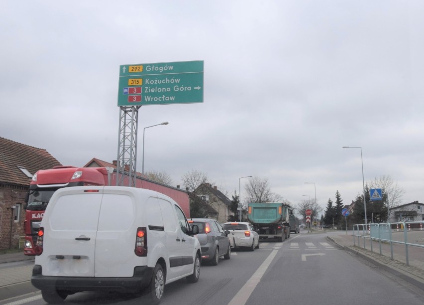 Policja podkreśla, że mężczyzna „na podwójnym gazie” i bez...