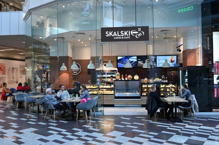 Kawiarnia Skalski Cakes&Cafe działa w Galerii Korona w Kielcach. Zjemy tu pyszne desery i wytrawne przekąski (ZDJĘCIA)
