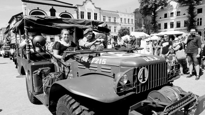 Lotniczy Puck 2019 w czerni i bieli (Zielona Plaża i Stary Rynek)