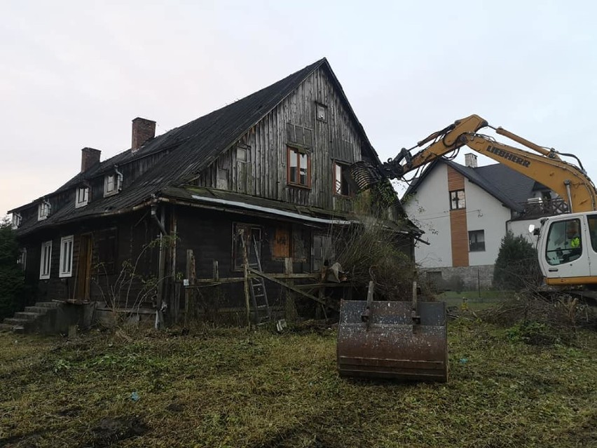 Słynny "barak" w Świnnej Porębie został wyburzony. Nic z...