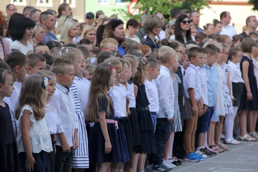 Zakończenie roku szkolnego 2018/2019 w SP 1 Międzychód...