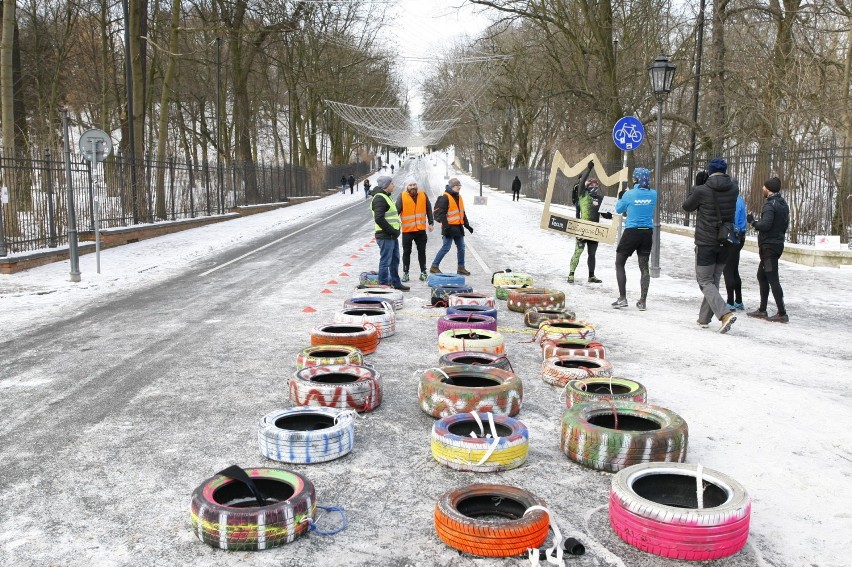 Królowie Podbiegów w Święto Trzech Króli 2019. Urokliwy bieg w Łazienkach i na Agrykoli [ZDJĘCIA]