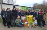 Bełchatów. Uczniowe z Ruśca zebrali ponad 600 kg karmy dla zwierząt ze schroniska [ZDJĘCIA]