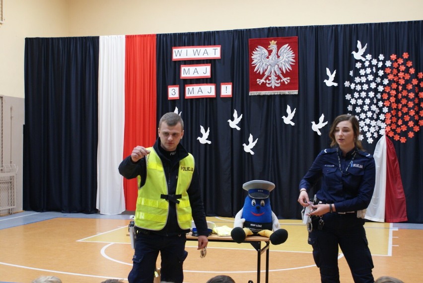 "Komisarz Błysk" i policjanci gościli w Szkole Podstawowej nr 2 w Wieruszowie