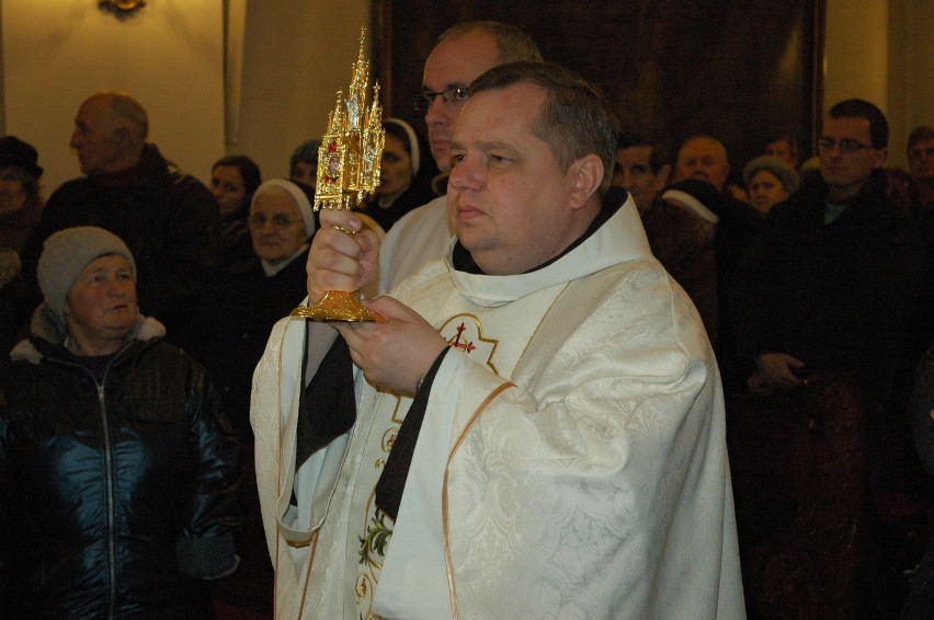 Relikwie krwii błogosławionego Jana Pawła II w wejherowskim sanktuarium