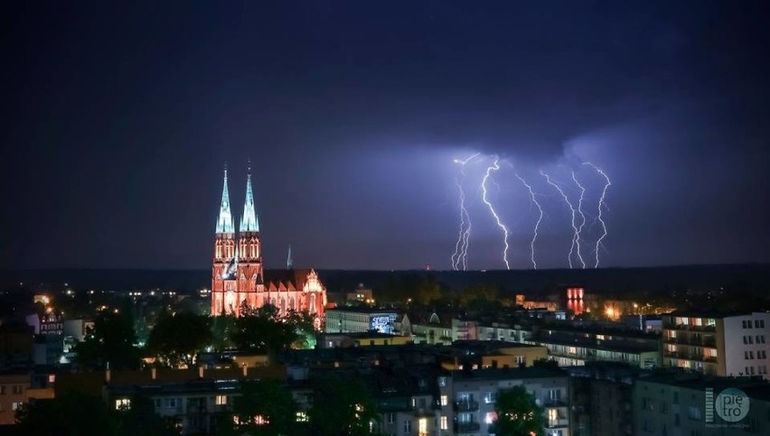 Burza nad Rybnikiem - pioruny sfotografowane 5 czerwca...