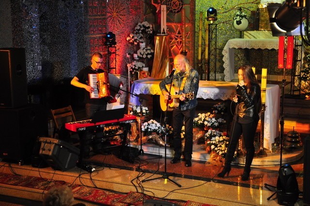 Andrzej i Maja Sikorowscy na koncercie w kościele zdrojowym