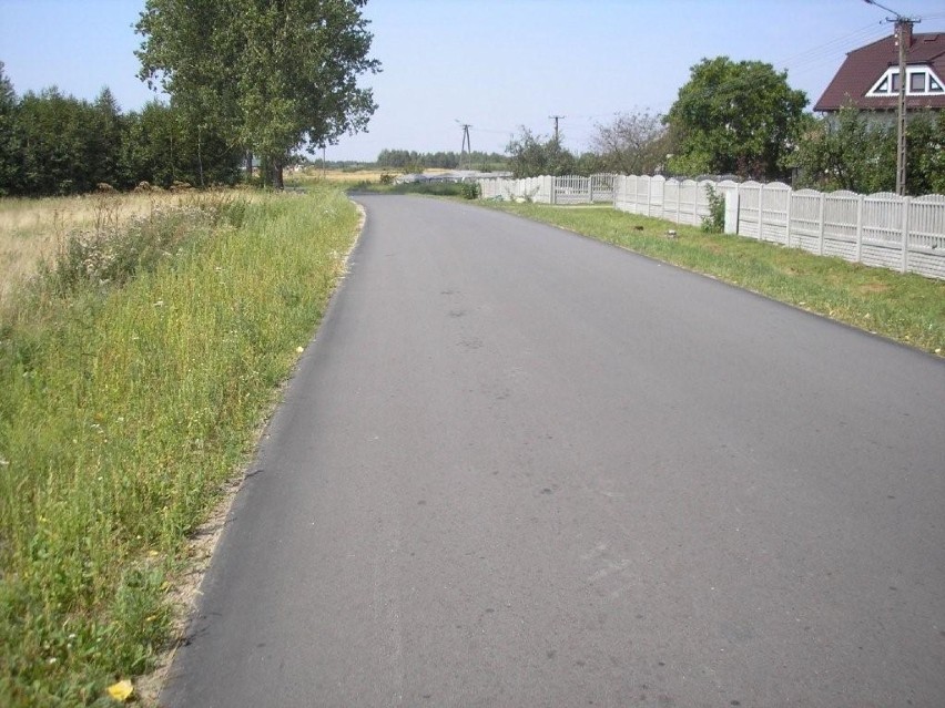 Drogowcy położyli 1,3 km nowego asfaltu w Antoninie Nowym