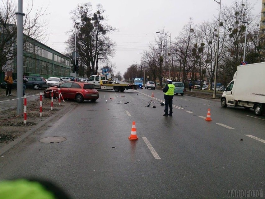 Do zderzenia dwóch samochodów doszło w piątek po godzinie...