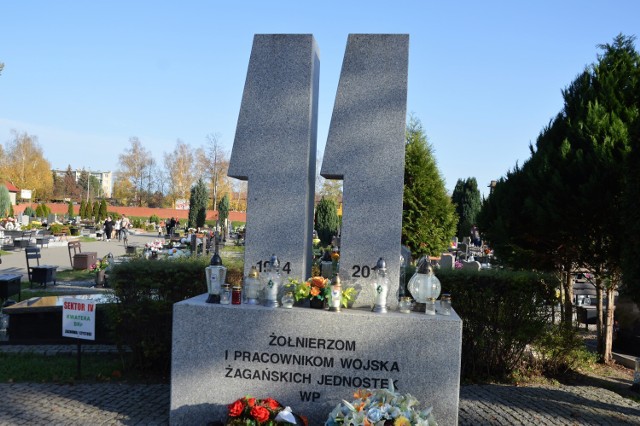 Cmentarz komunalny w Żaganiu tuż przed świętem Wszystkich Świętych 2022