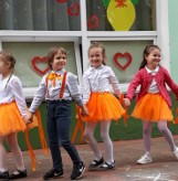 Dzień Matki. Przedszkolaki z "Czerwonego Kapturka" w Wągrowcu wystąpiły dla swoich Mam. Zdjęcia i video  