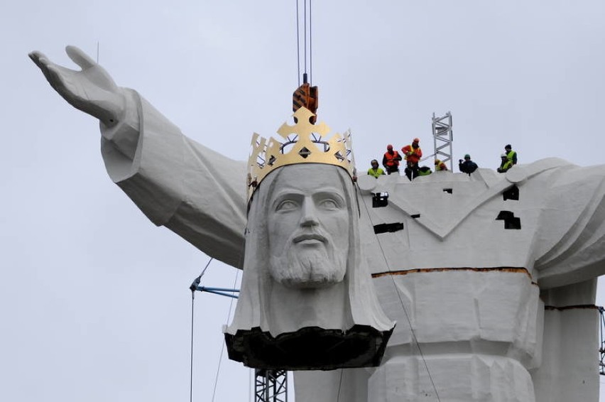Pomnik Chrystusa Króla w Świebodzinie - powstał przy ulicy...