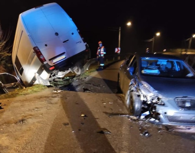 Zderzenia dwóch samochodów na ul. Tarnowskiej w Zalasowej