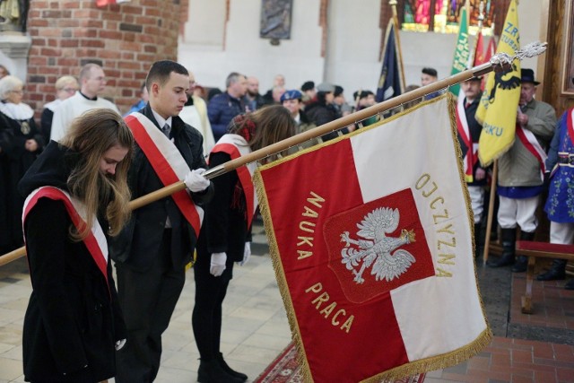 Zbliża się ważny w historii Polski dzień – 11 listopada – kiedy to obchodzić będziemy 103. rocznicę odzyskania niepodległości.