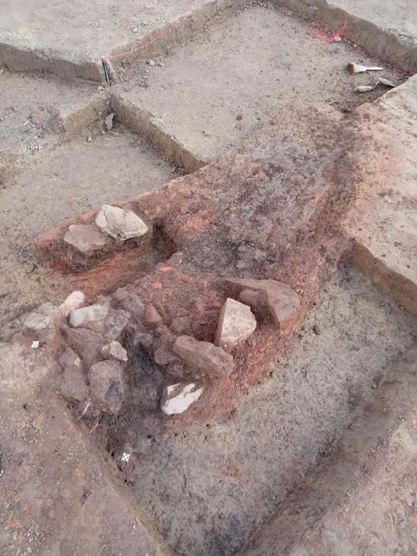 Archeolodzy odkryli we Wrzępi (gm. Szczurowa) piece do...
