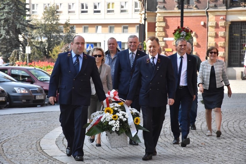 38. rocznica powstania Solidarności, złożenie kwiatów w Legnicy [ZDJĘCIA]