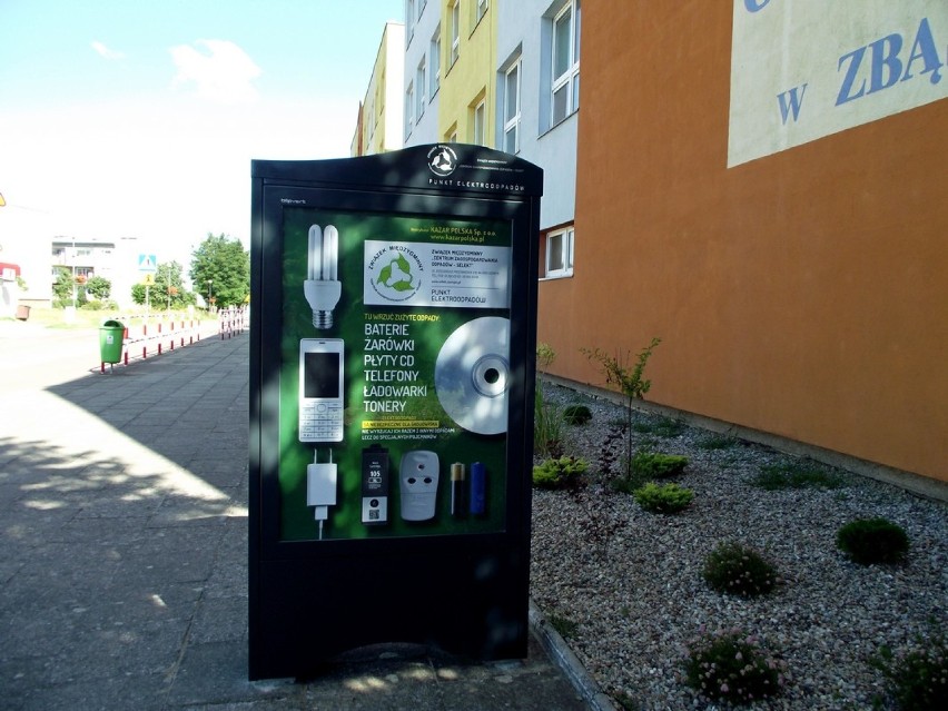 Punkt elektroodpadów na ul. Mostowej, przy szkole