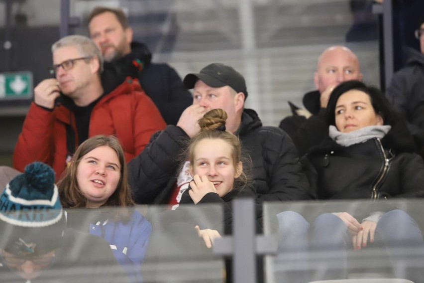 Blisko tysiąc kibiców na Stadionie Zimowym obejrzało ciekawe...