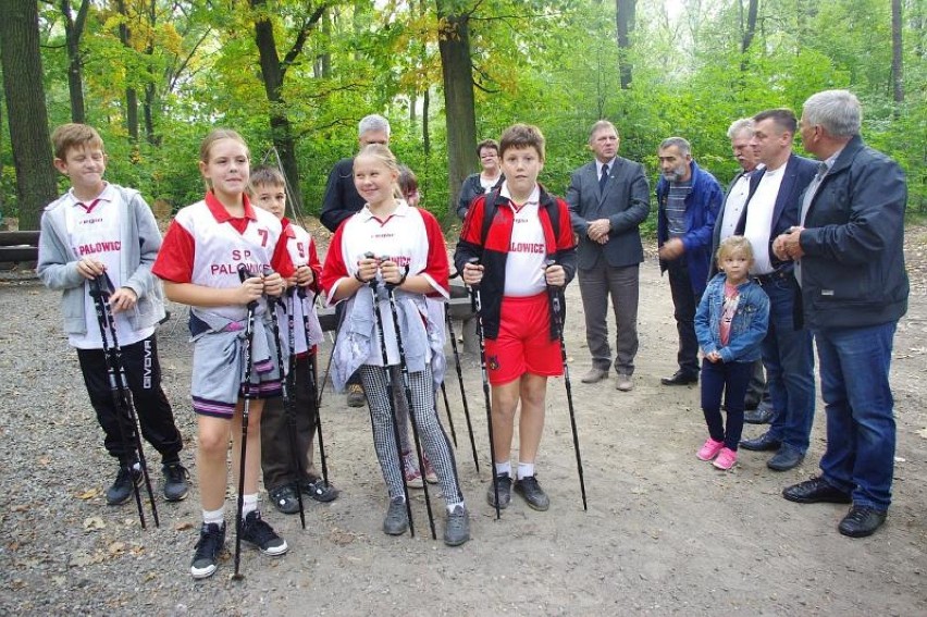 Nordic walking w Palowicach: Otwarto dwie nowe, urokliwe ścieżki 