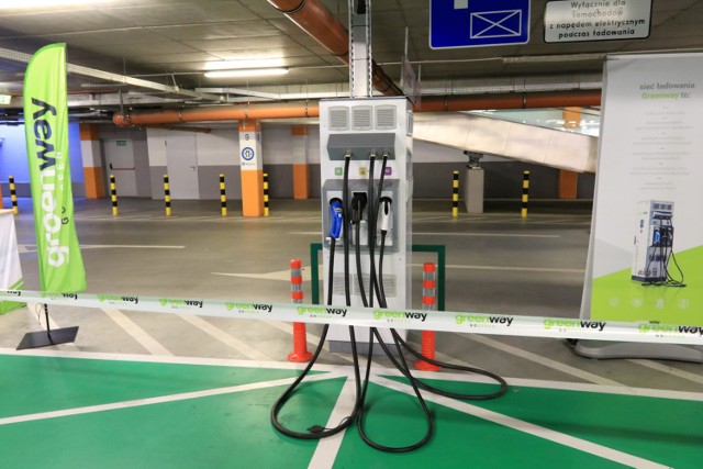 Stacja szybkiego ładowania samochodów elektrycznych w Toruniu