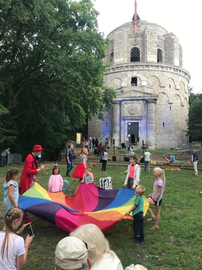 Festyn przy Wieży Gocławskiej