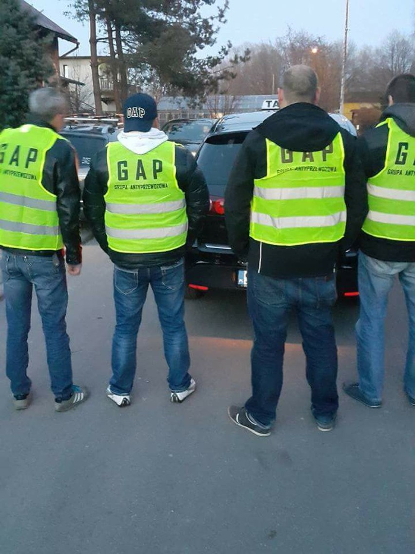 Taksówkarze walczą z Uberem w Pszczynie. Akcje prowadzą co tydzień