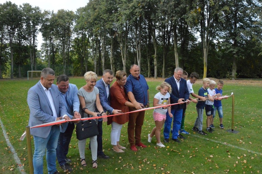 Otwarcie boiska przy Szkole Podstawowej w Bałdrzychowie