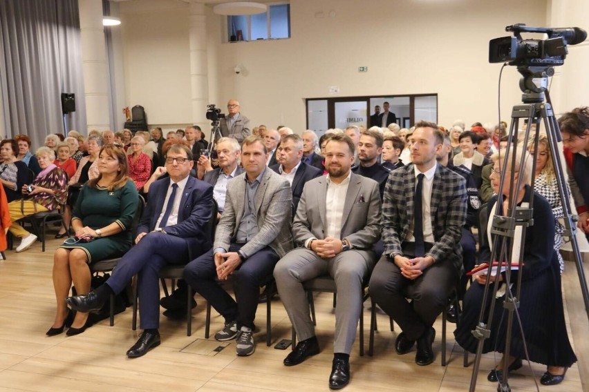 Uniwersytet Trzeciego Wieku działa w Starachowicach od 15 lat. W środę odbyła się Uroczysta Inauguracja Roku Akademickiego. Zobacz zdjęcia