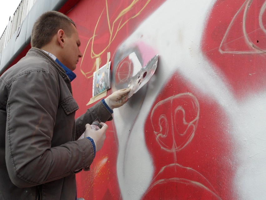 Ruda Śląska: Przejście podziemne przy ul. Klary jest kolorowe dzięki profesjonalnym grafficiarzom