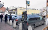 Przy Zielonym Rynku w Łodzi kupcy wywalczyli darmowe parkingi